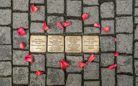 Stolpersteine verlegt für Familie Halpern